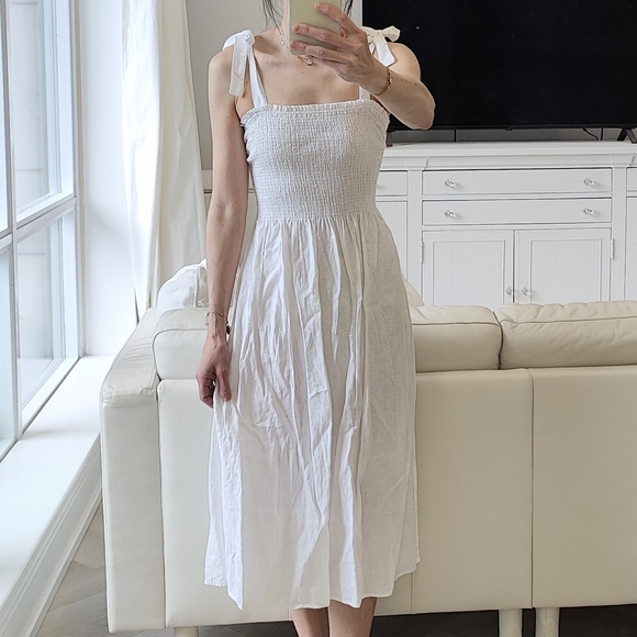 Aritzia Wilfred White golden hour linen Midi Dress - Picture 3 of 8